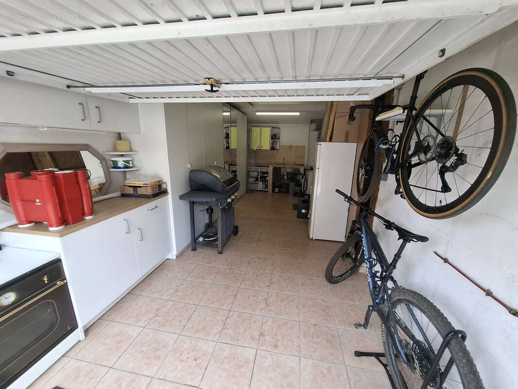 Maison à SAINT-ETIENNE-DU-GRES