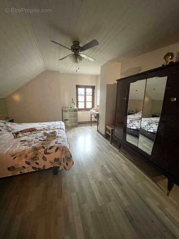 Maison à SALES