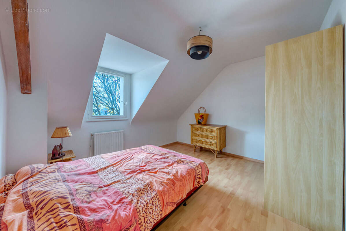 Maison à VERN-SUR-SEICHE