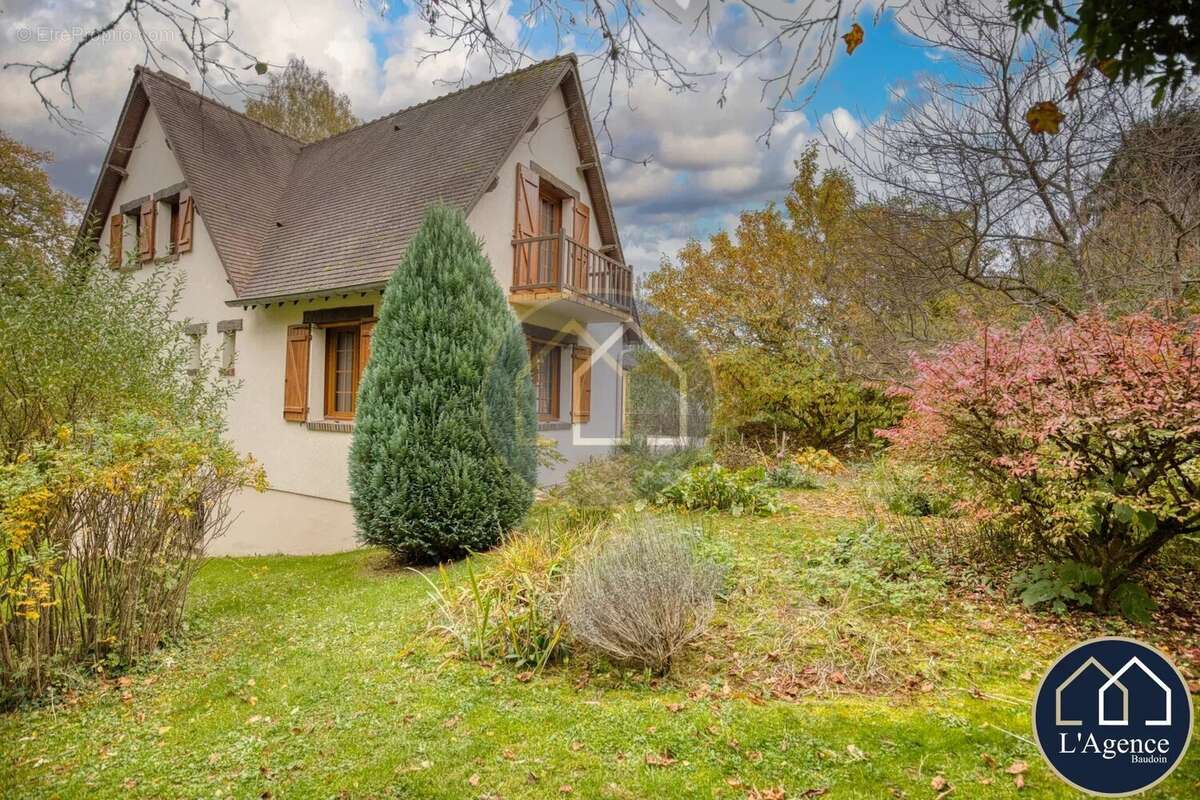 Maison à SAINT-PREST