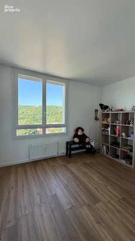 COUP DE CUR  Appartement 4 pièces entièrement rénové, lumineux, avec balcon et parking - photo 11
