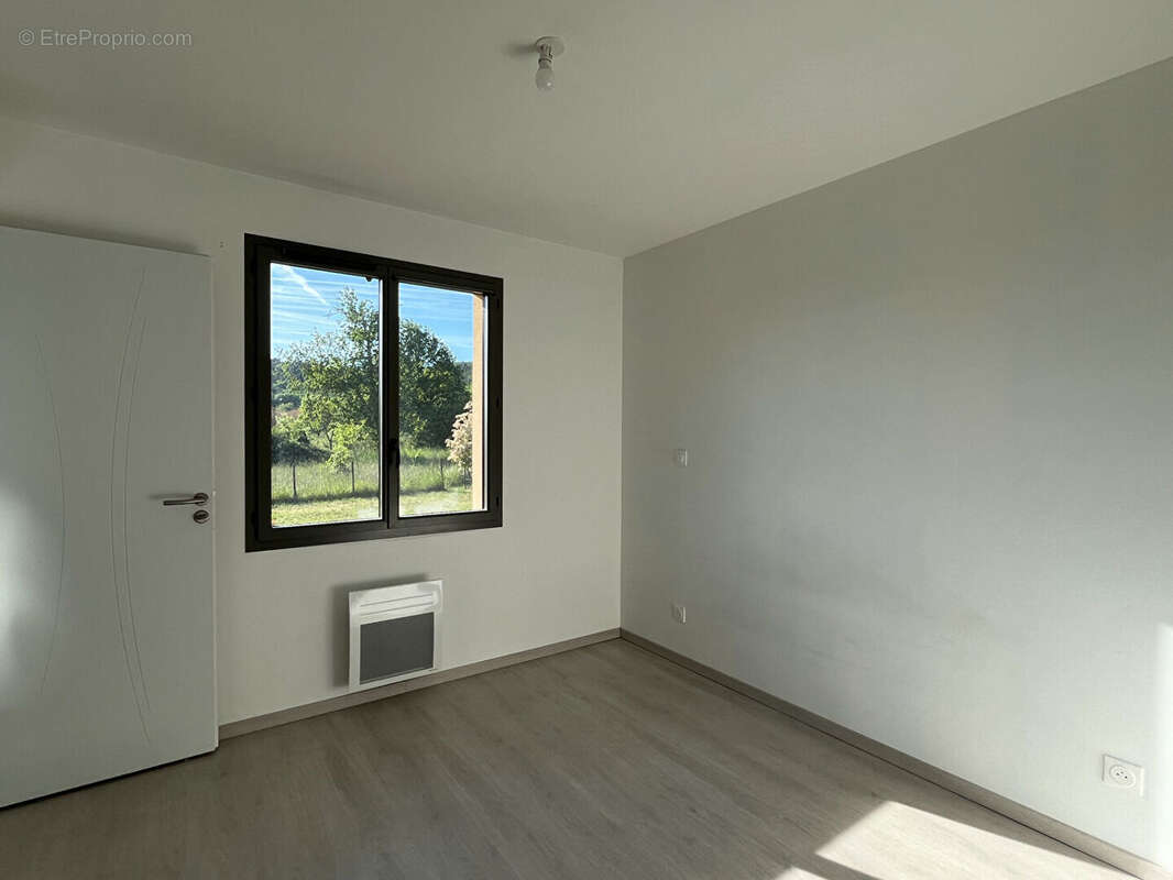 Maison à CUBJAC