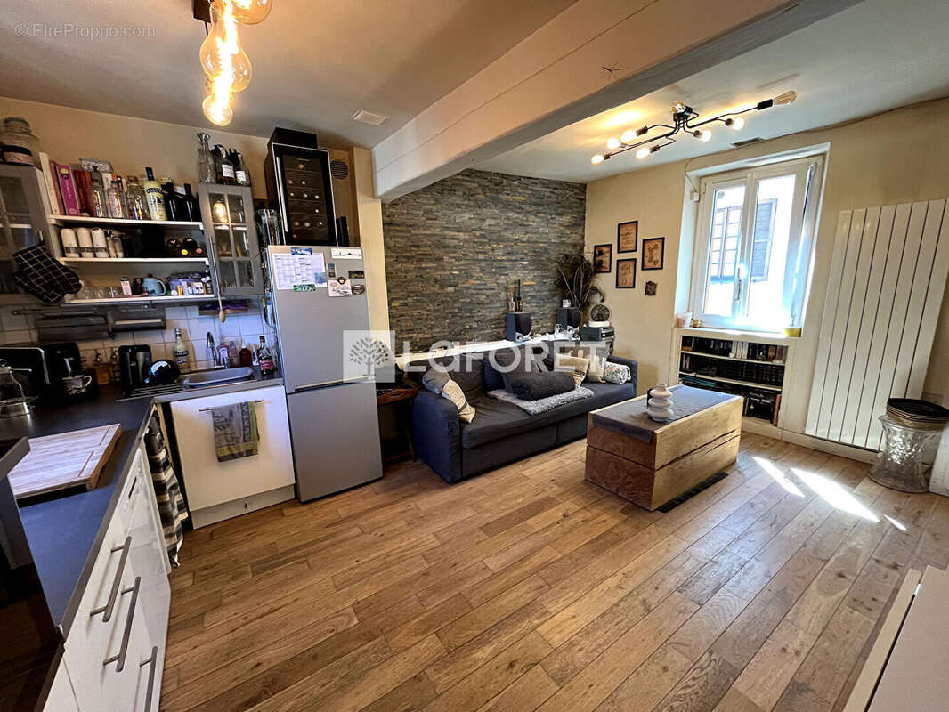 Maison à OINVILLE-SUR-MONTCIENT