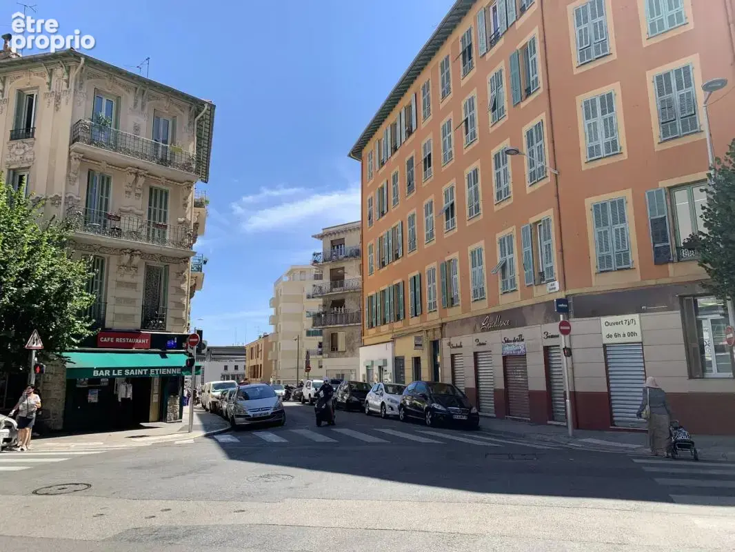 A vendre, murs commerciaux loues, 40 m² environ, secteur nice centre - photo 2