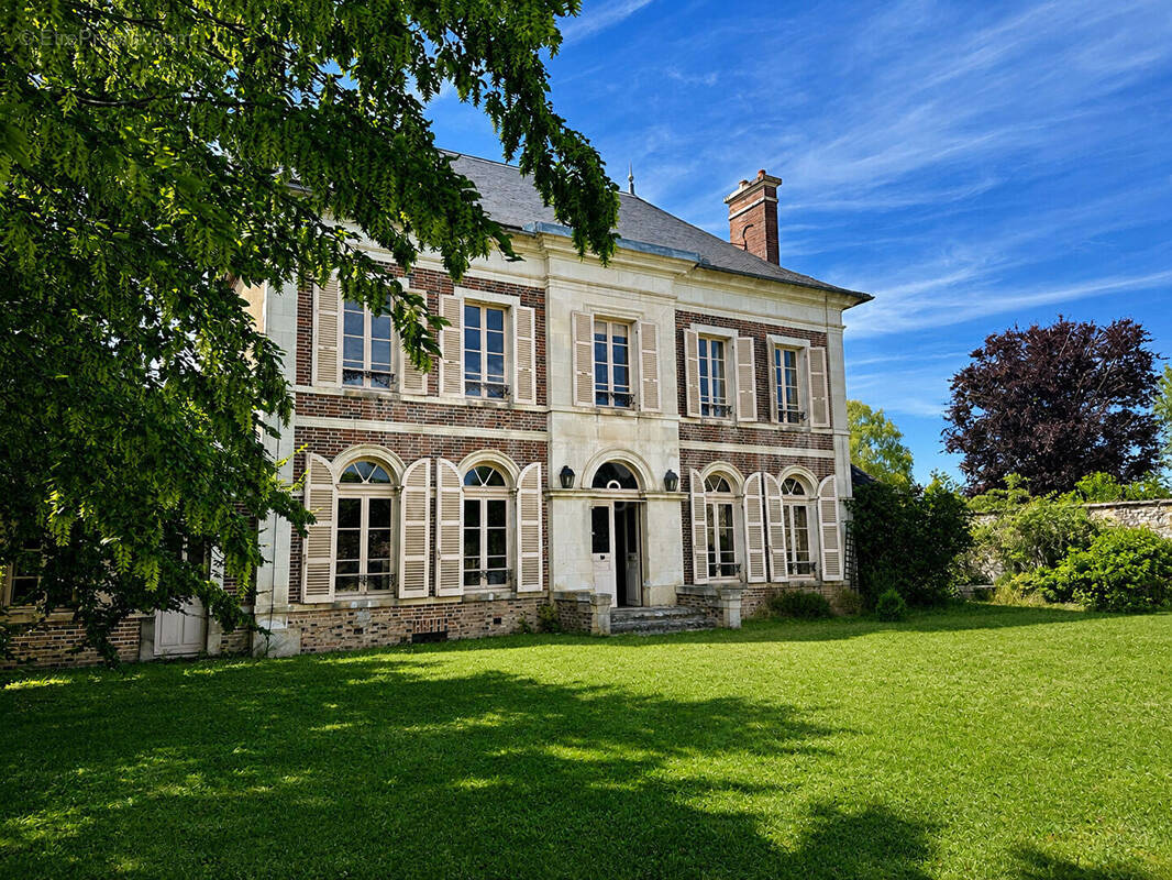 Maison à JOIGNY