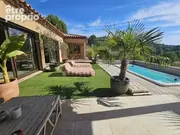 Maison à LE CASTELLET