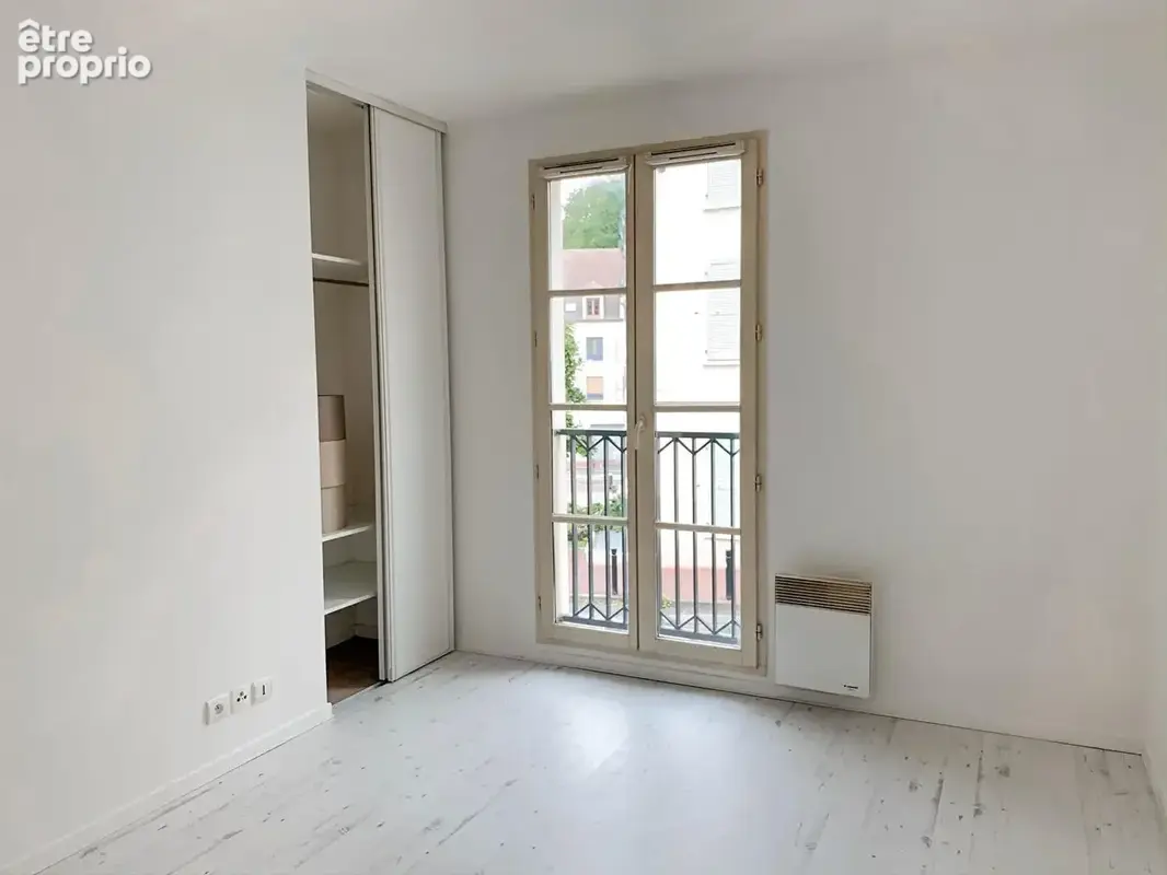 BUC Cerf volant Appartement F3 avec balcon, cave, parking et box - photo 6