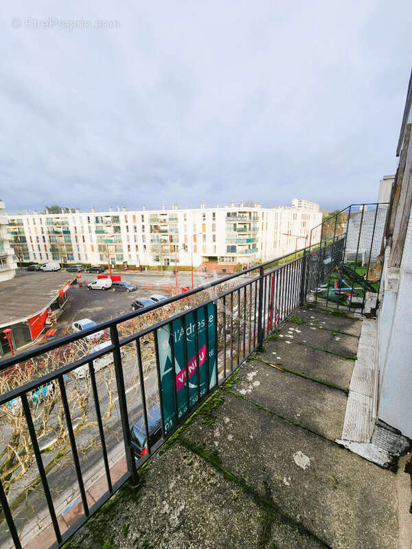Appartement à FRESNES