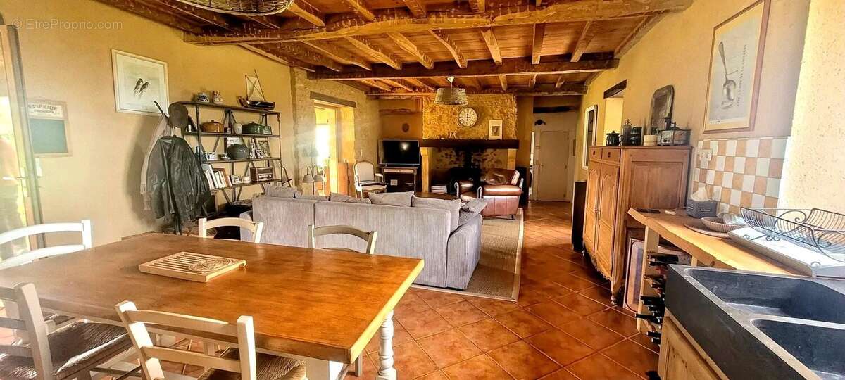 Maison à SAINT-AVIT-SENIEUR