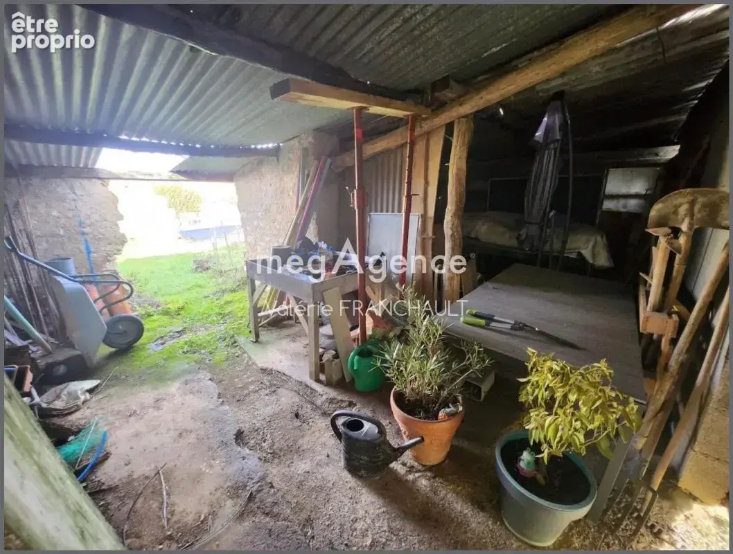 Saint aubin la plaine, maison a renover à fort potentiel (dépendances, grange, jardin, grenier..) - photo 8