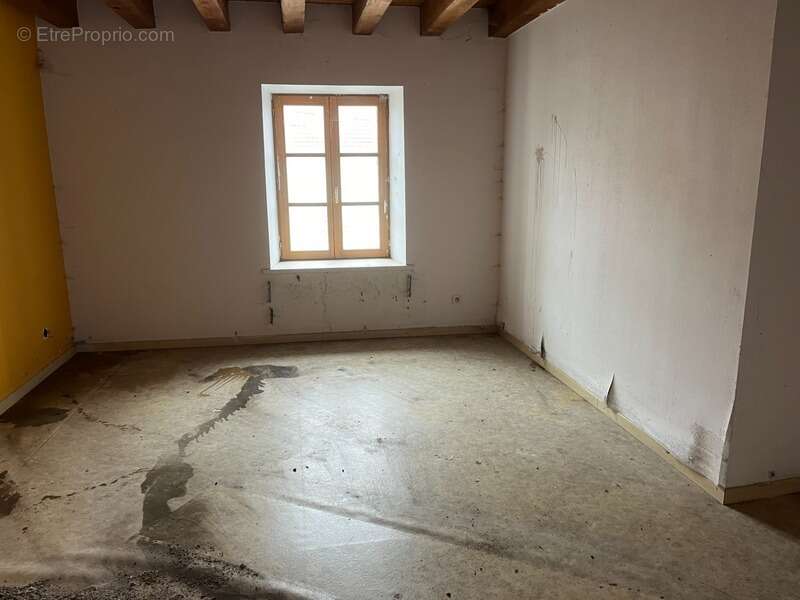 Appartement à AVRICOURT