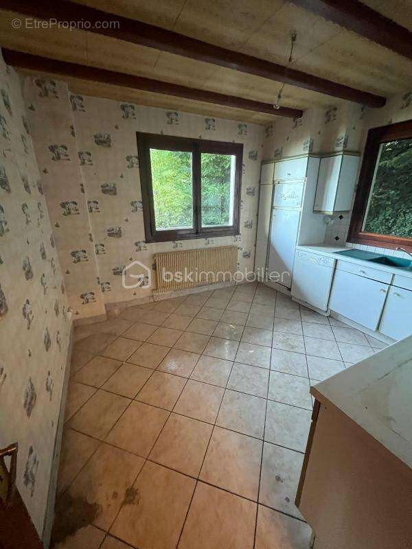 Maison à VIVIERS-DU-LAC