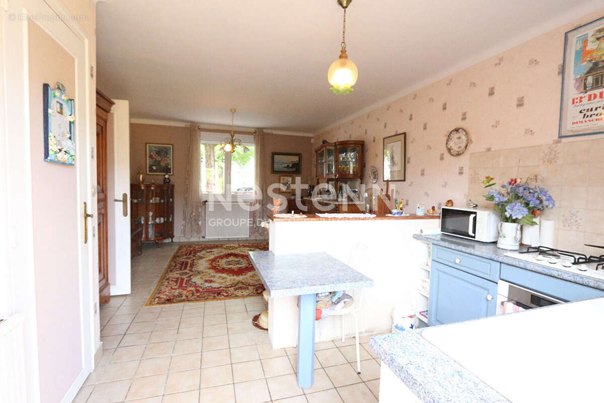 Maison en centre-ville, 3 chambres, jardin clos et garage - 75 m² habitables - photo 4