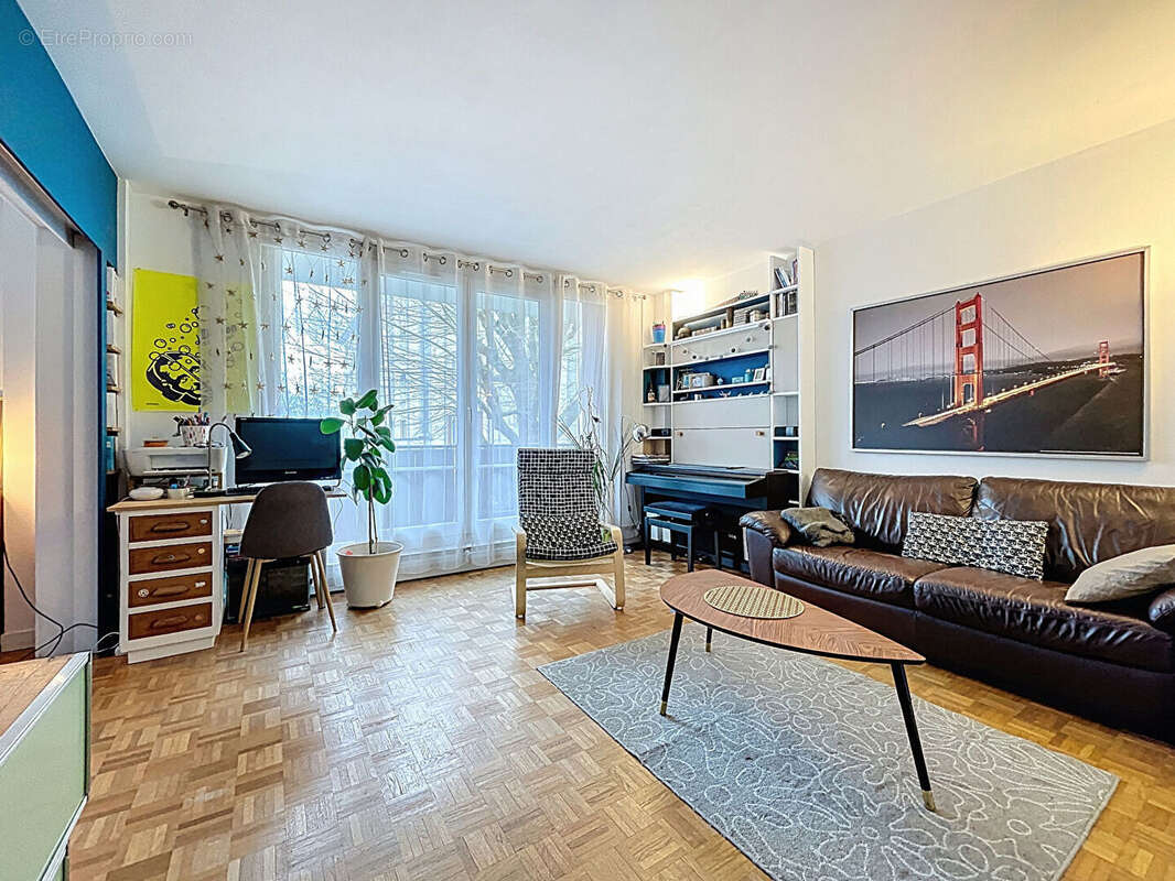 Appartement à NEAUPHLE-LE-CHATEAU