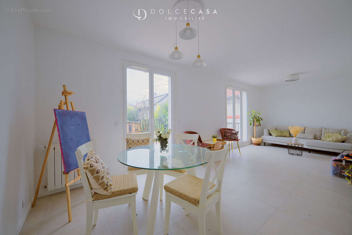 Maison à CHAMPS-SUR-MARNE