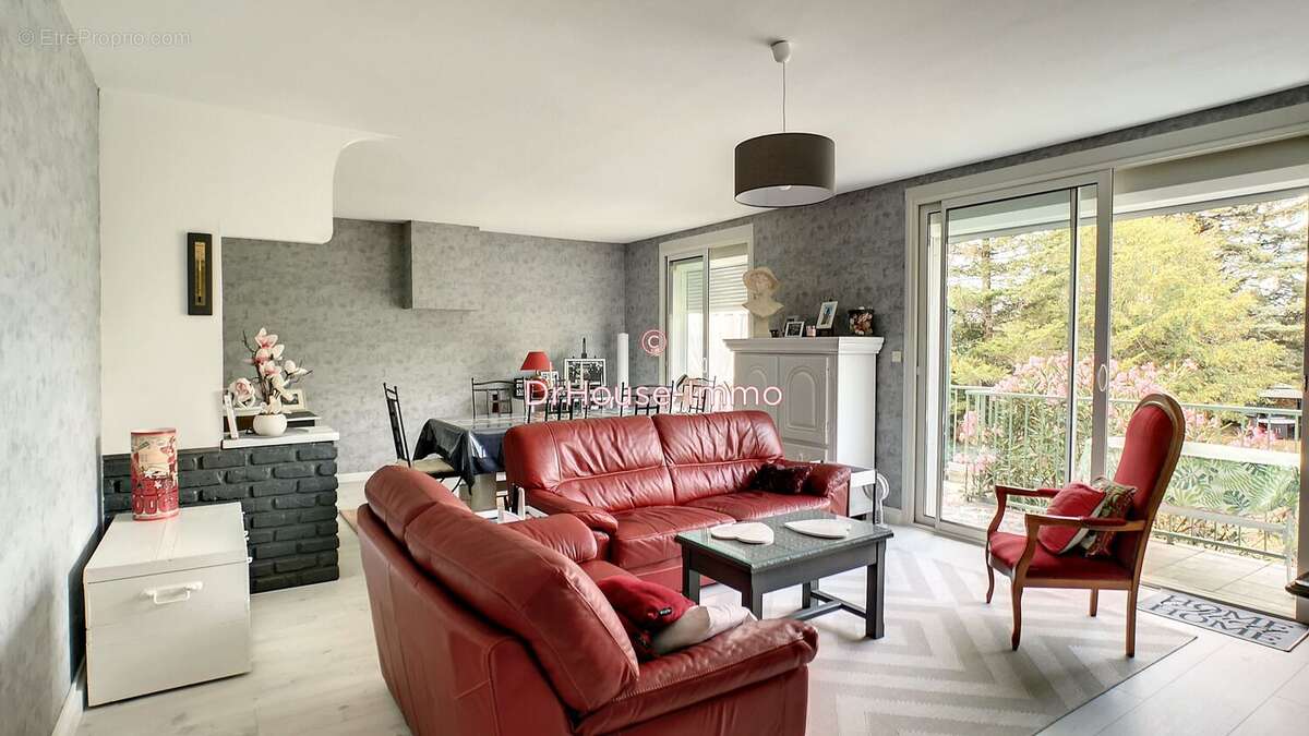 Maison à LAGRAVE