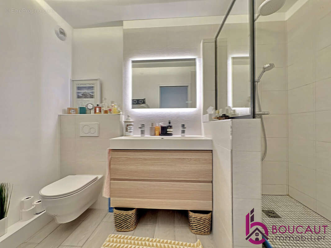 Appartement à LE PLESSIS-ROBINSON