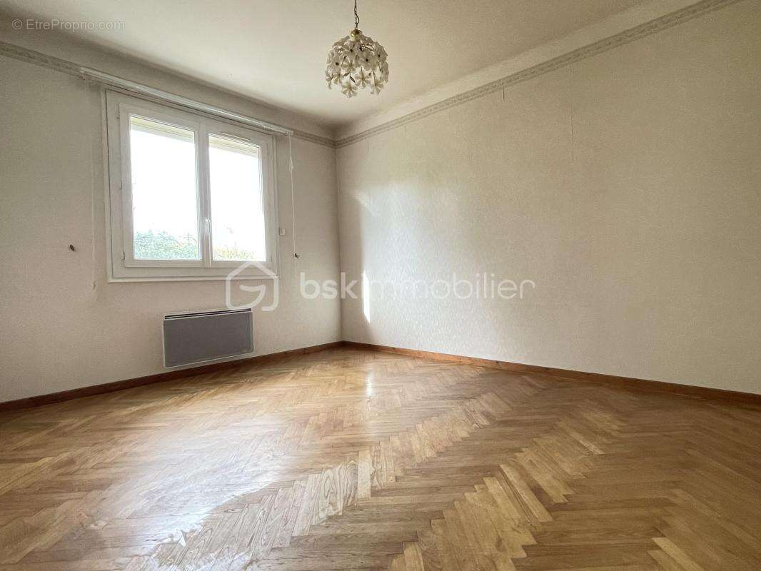 Maison à BAGNOLS-SUR-CEZE