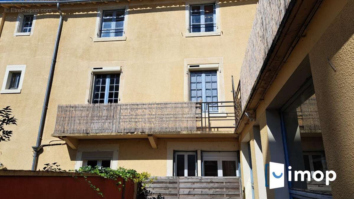 Appartement à FONTENAY-LE-COMTE