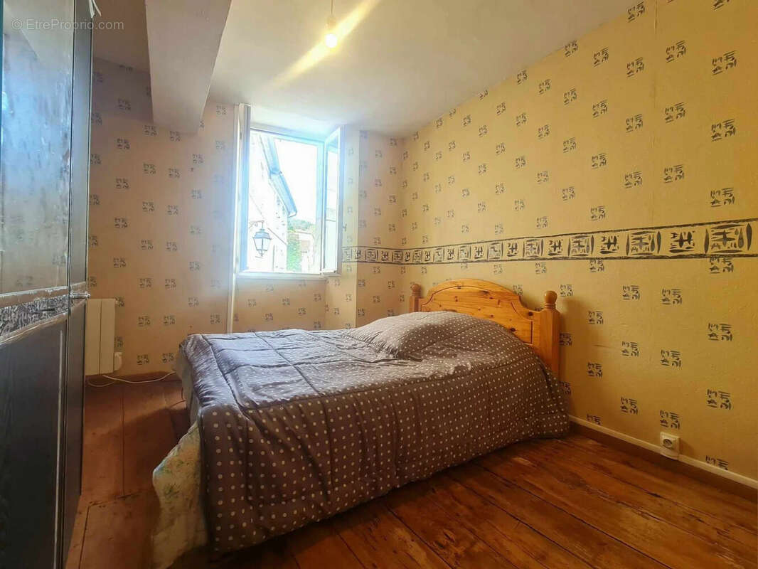 Appartement 156 m² à Aubeterre-Sur-Dronne  - photo 6