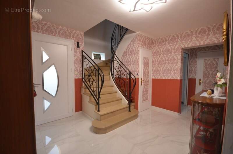 Maison à MONTMIRAIL