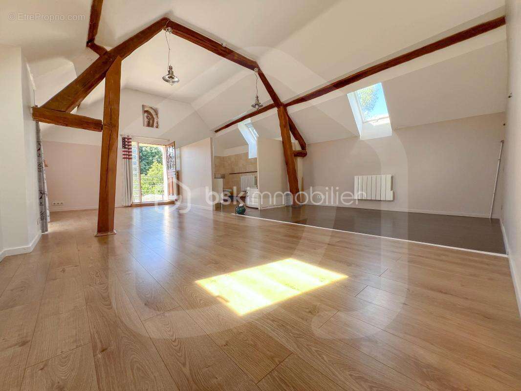 Maison à FRESNES-SUR-MARNE