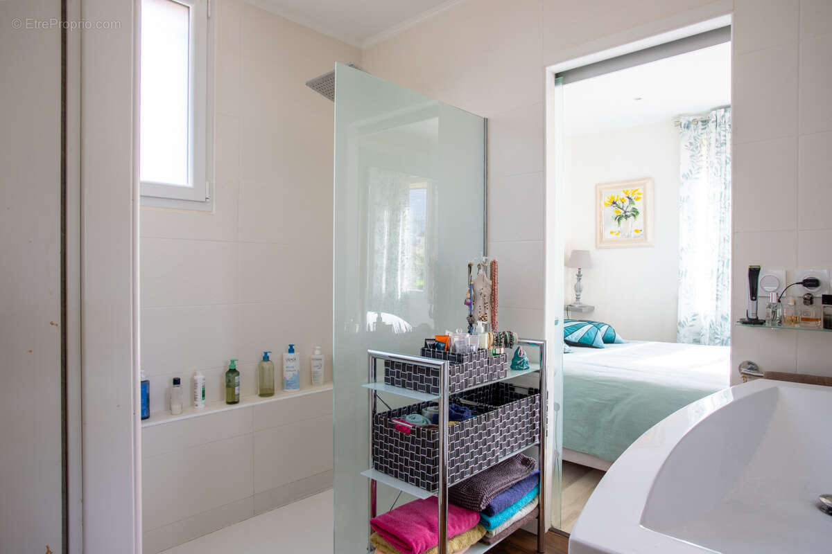 Autre à SAINT-ALBAN-LEYSSE