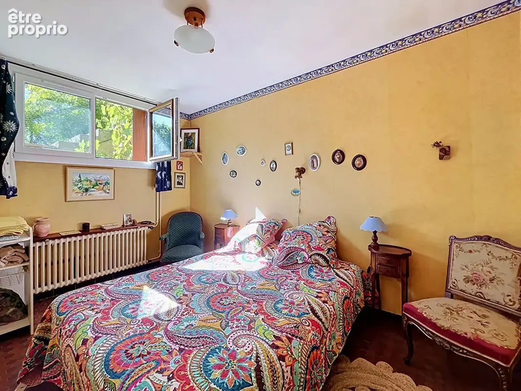A vendre : maison 6 chambres, environnement verdoyant au calme absolu, proche Cuire - photo 17