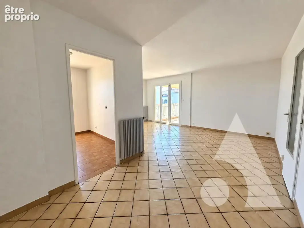Appartement 3pieces, 66m² env., parking et cave - frejus - photo 4