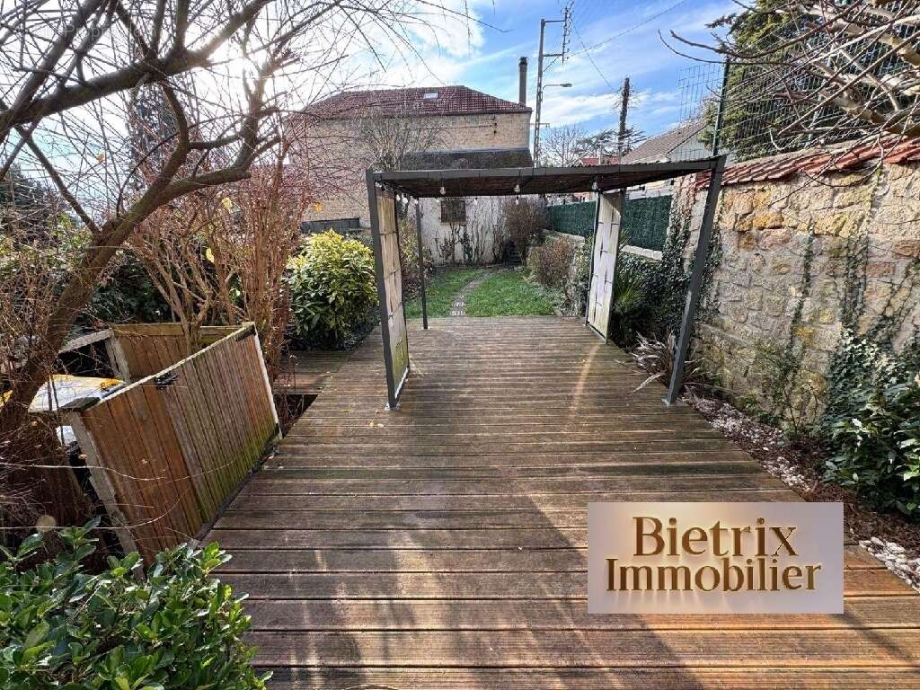 Maison à L'ISLE-ADAM