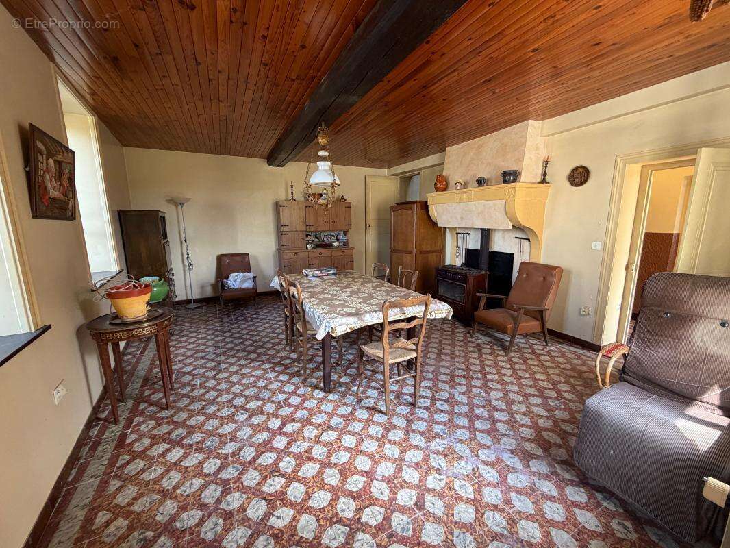 Maison à LEGNY
