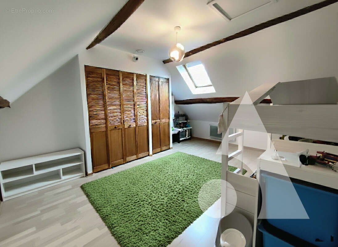 Maison à CREPY-EN-VALOIS