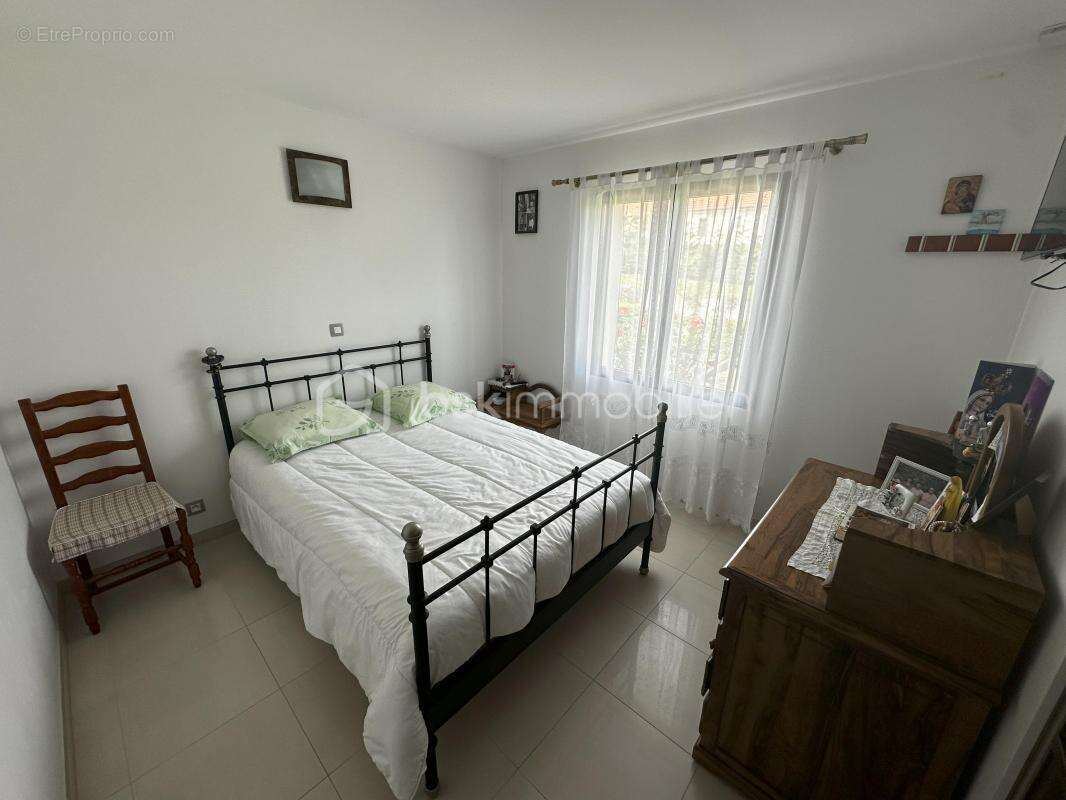 À VENDRE – Plain-Pied Moderne de 101  m² - photo 7