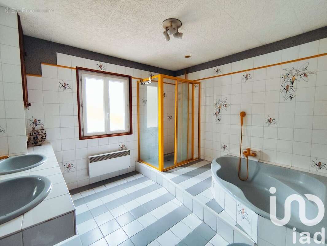 Photo 9 - Maison à LA CELLE-SUR-MORIN