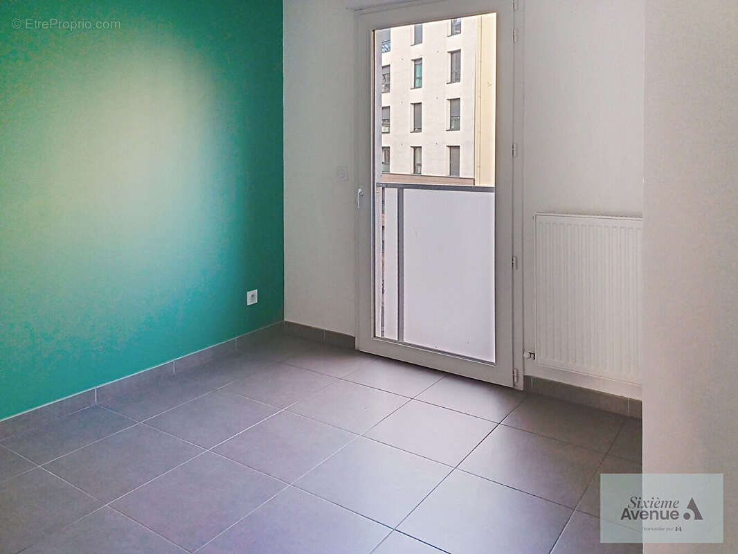 Appartement à LYON-8E