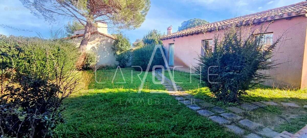 Maison à SAINT-CYPRIEN