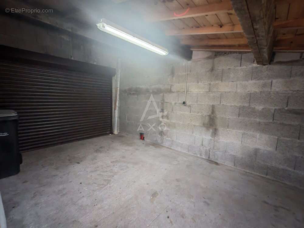 Maison à LA CHAPELLE-BASSE-MER