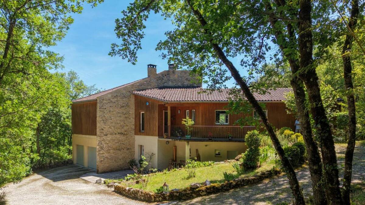 Maison à GOURDON