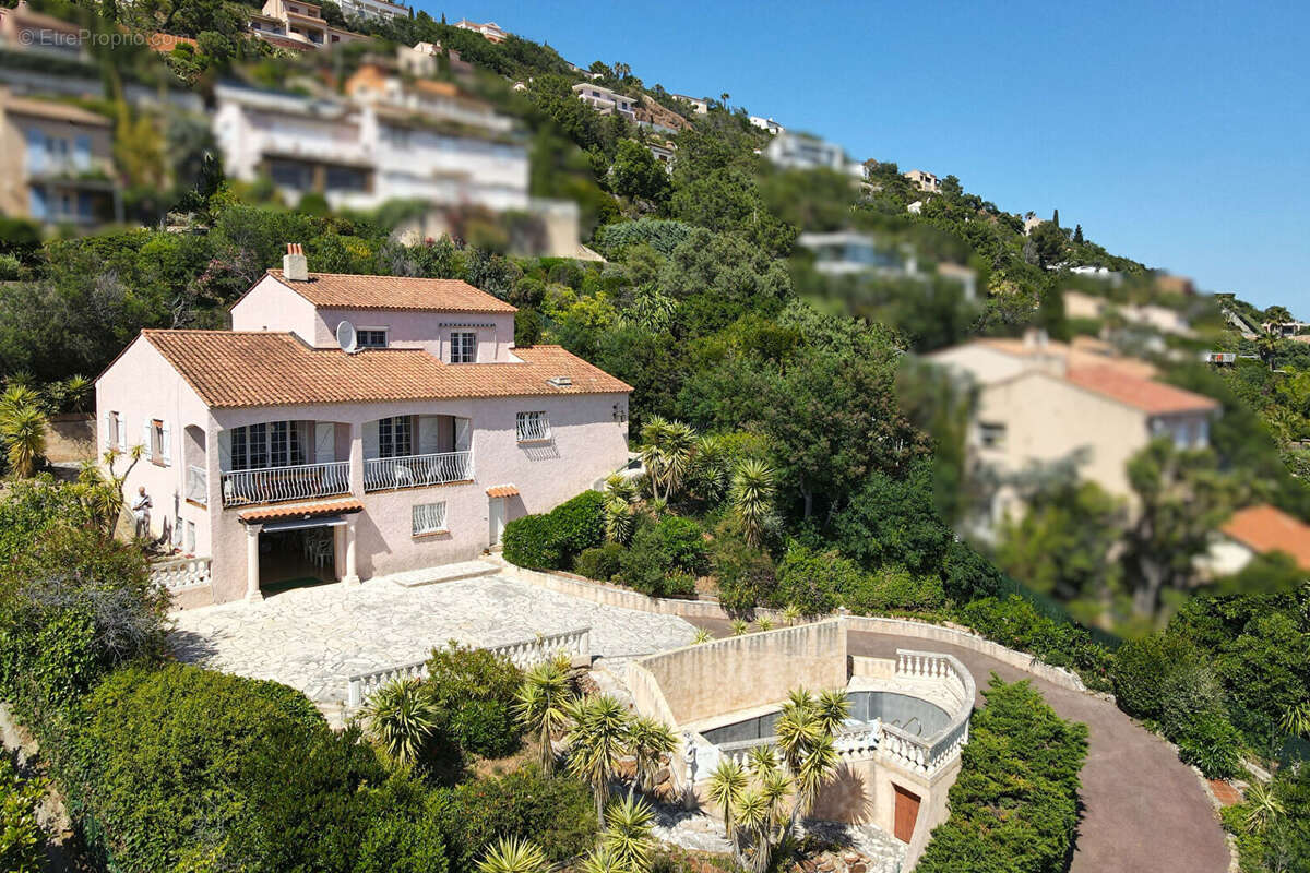EXCLUSIVITE Villa  vue mer panoramique. - photo 2