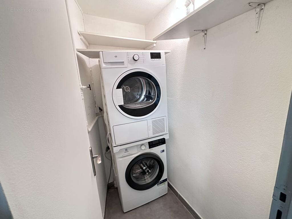 Appartement à PUGET-SUR-ARGENS
