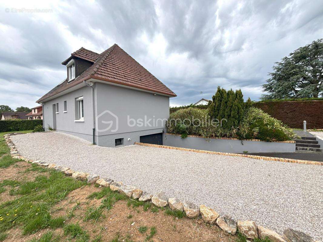 Maison à SAINT-QUENTIN-LA-MOTTE-CROIX-AU-BAILLY