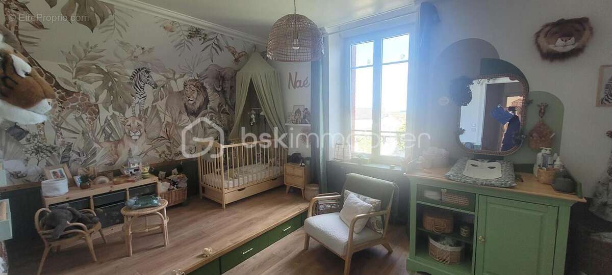 Maison à BEAUNE-LA-ROLANDE