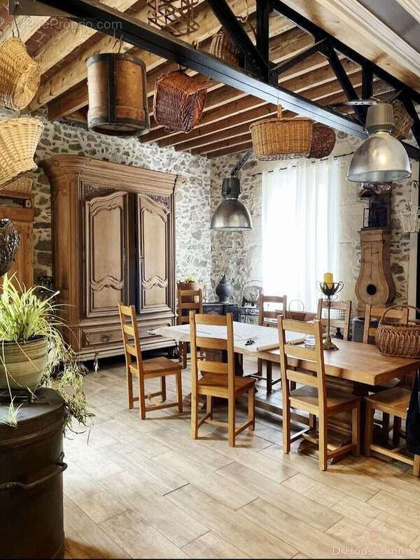 Maison à SAINT-CHINIAN