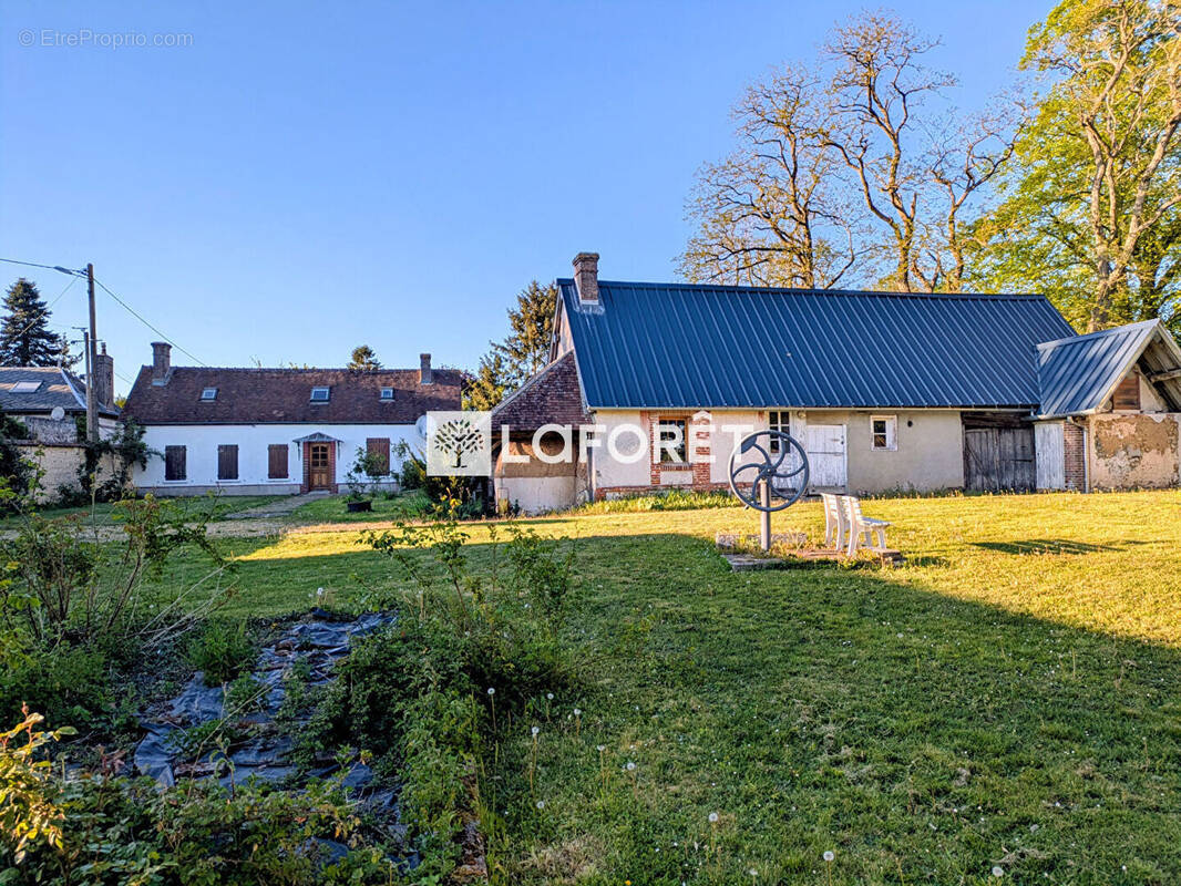 Maison à LIGNEROLLES