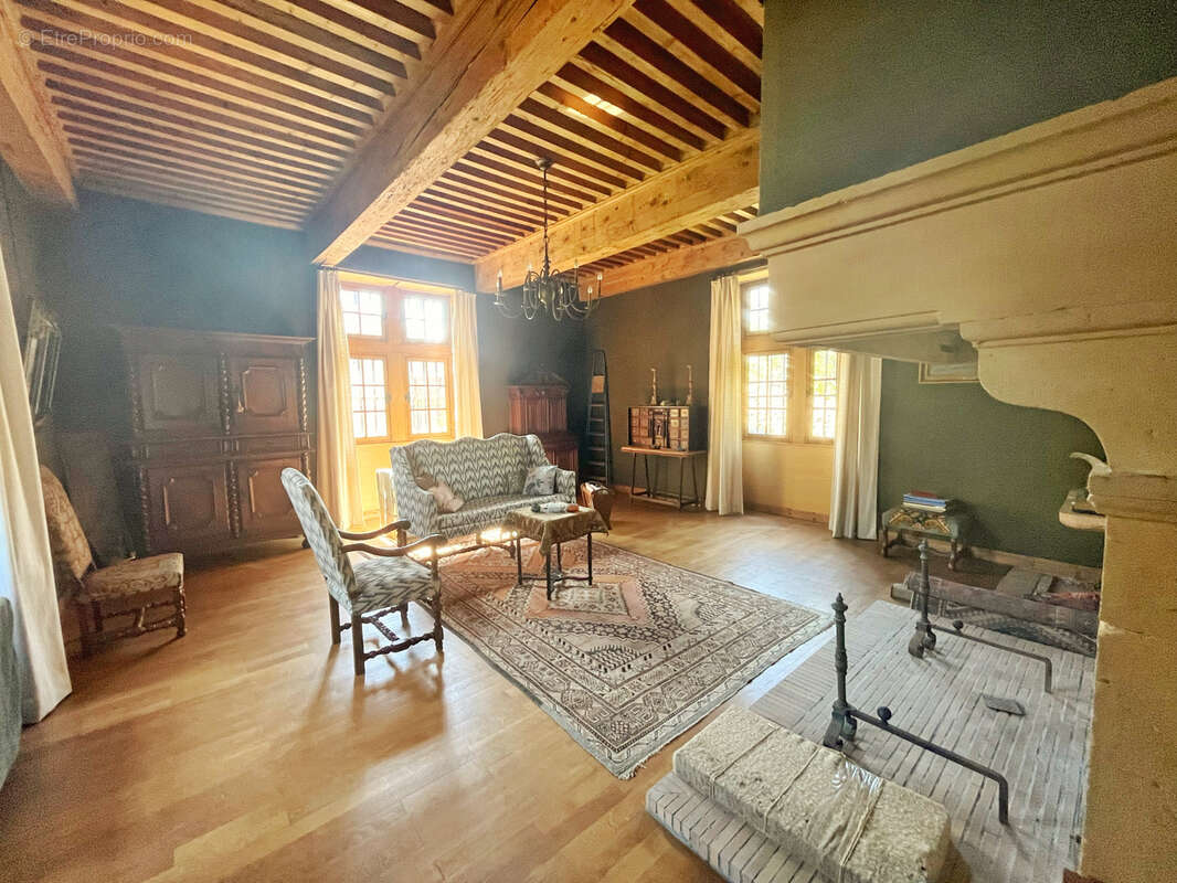 Maison à MORANCE
