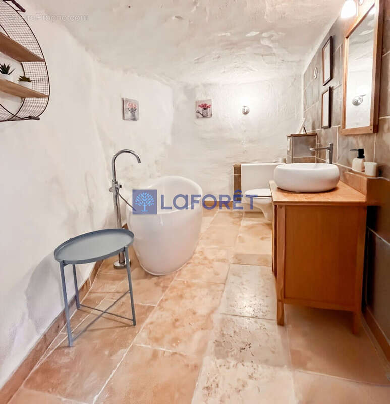 Maison à AZAY-LE-RIDEAU