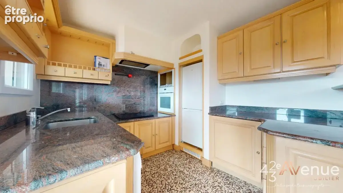 Maison 143 m² à Bas-En-Basset  - photo 8