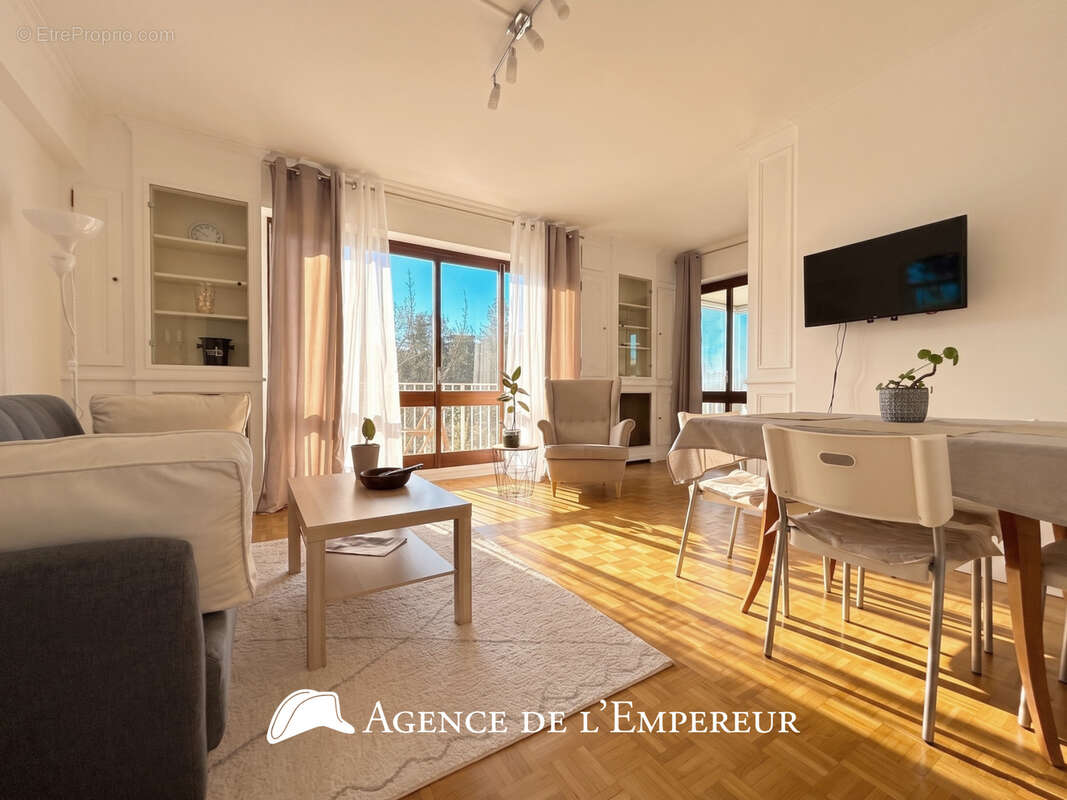 Appartement à LA CELLE-SAINT-CLOUD