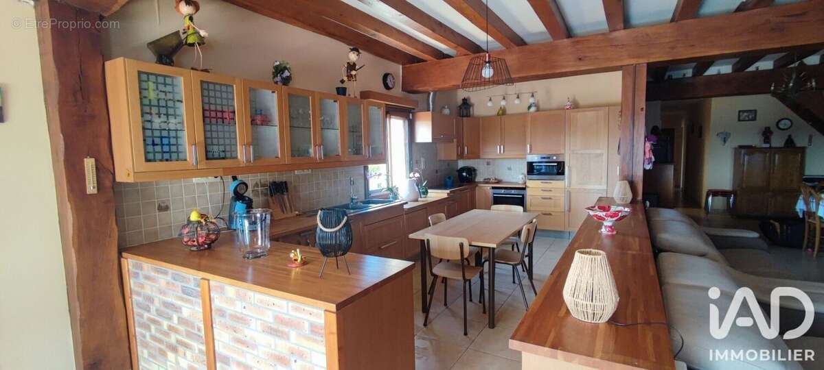 Maison 280 m² à Trizay-Les-Bonneval  - photo 7