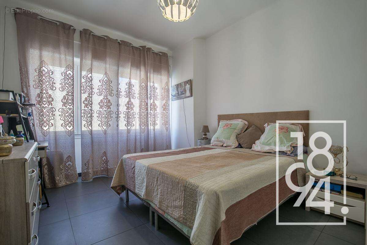 Appartement à MARSEILLE-3E